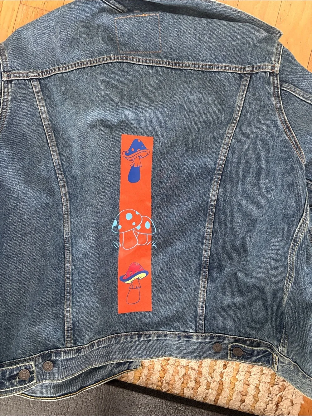 Levi's Blue Denim Trucker Jacket SIZE L - Picture 6 of 6